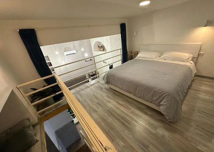 La Maisonette At Duomo Neapol